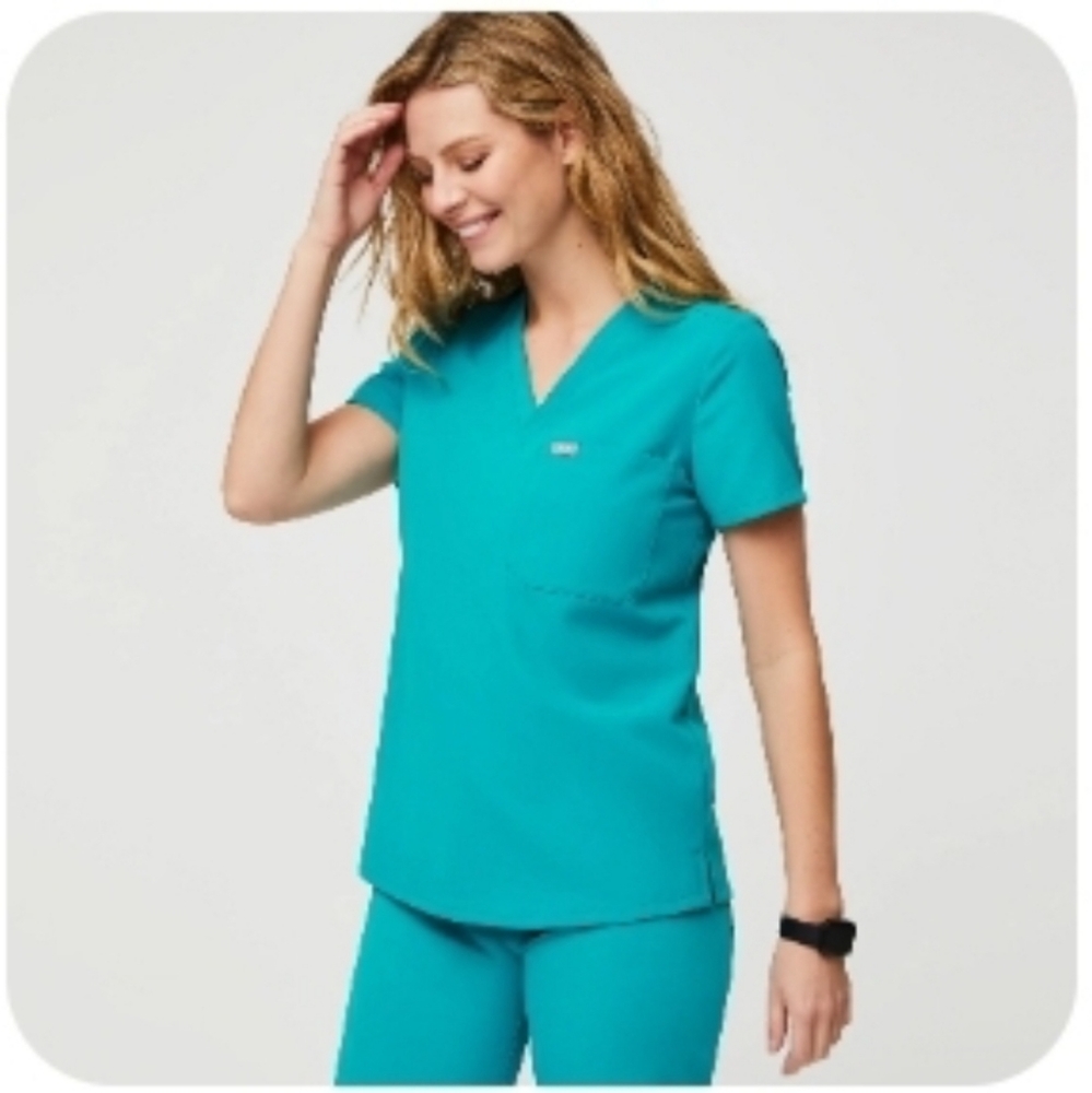 FIGS LIMITED Edition Color Scrub Set